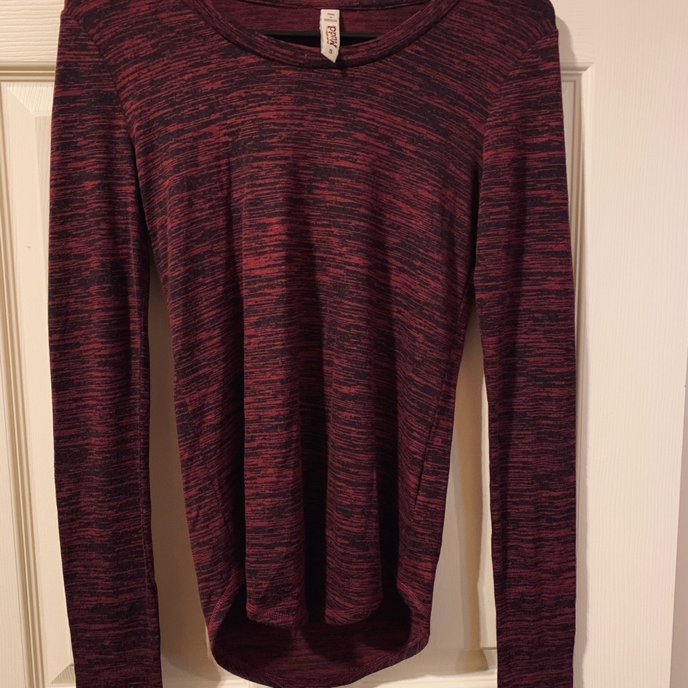 Mudd sweater Zinfandel color Size Small NWT